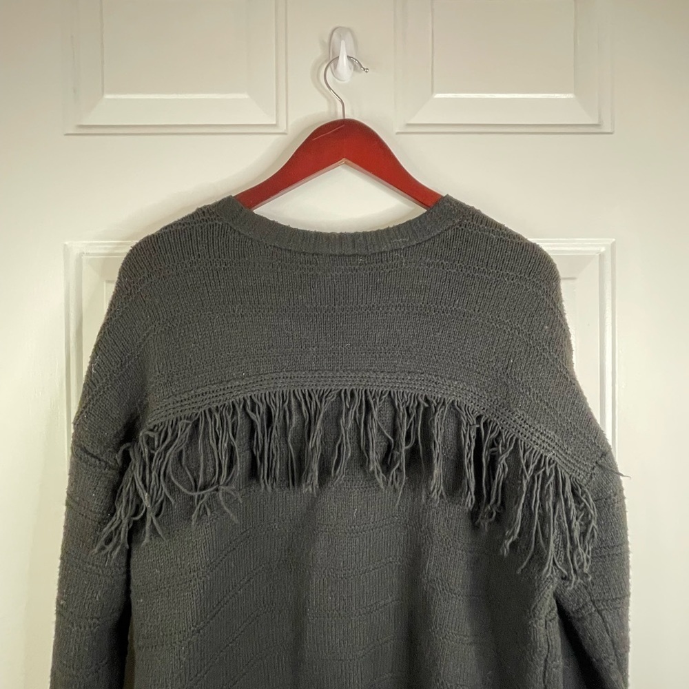 Maurice long sleeve solid fringe‎ sweater cardigan. - Picture 4 of 6